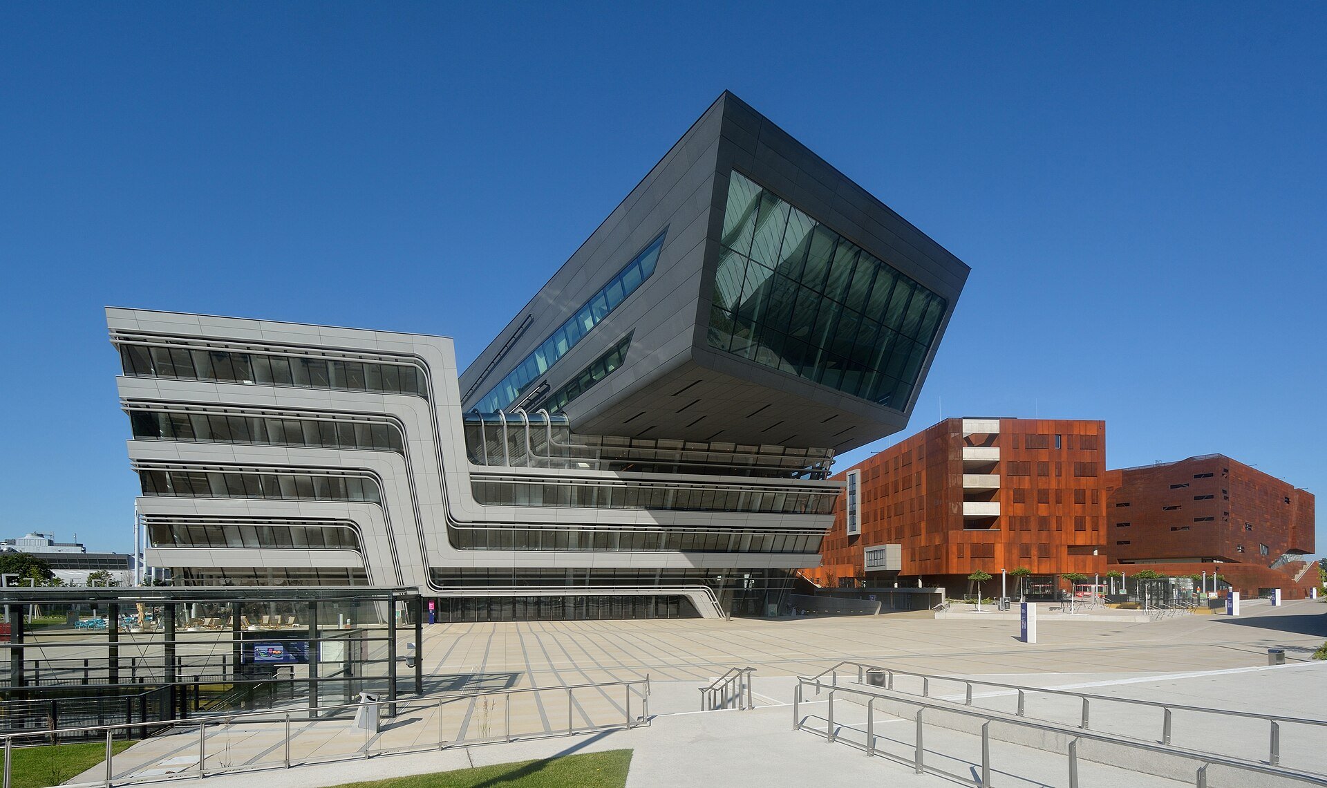 Photo: P e z i / CC BY-SA 3.0 via Wikimedia Commons WU Vienna University of Economics and Business