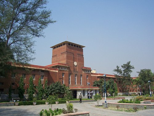 Photo: Seek1 (English Wikipedia) / Public domain via Wikimedia Commons University of Delhi
