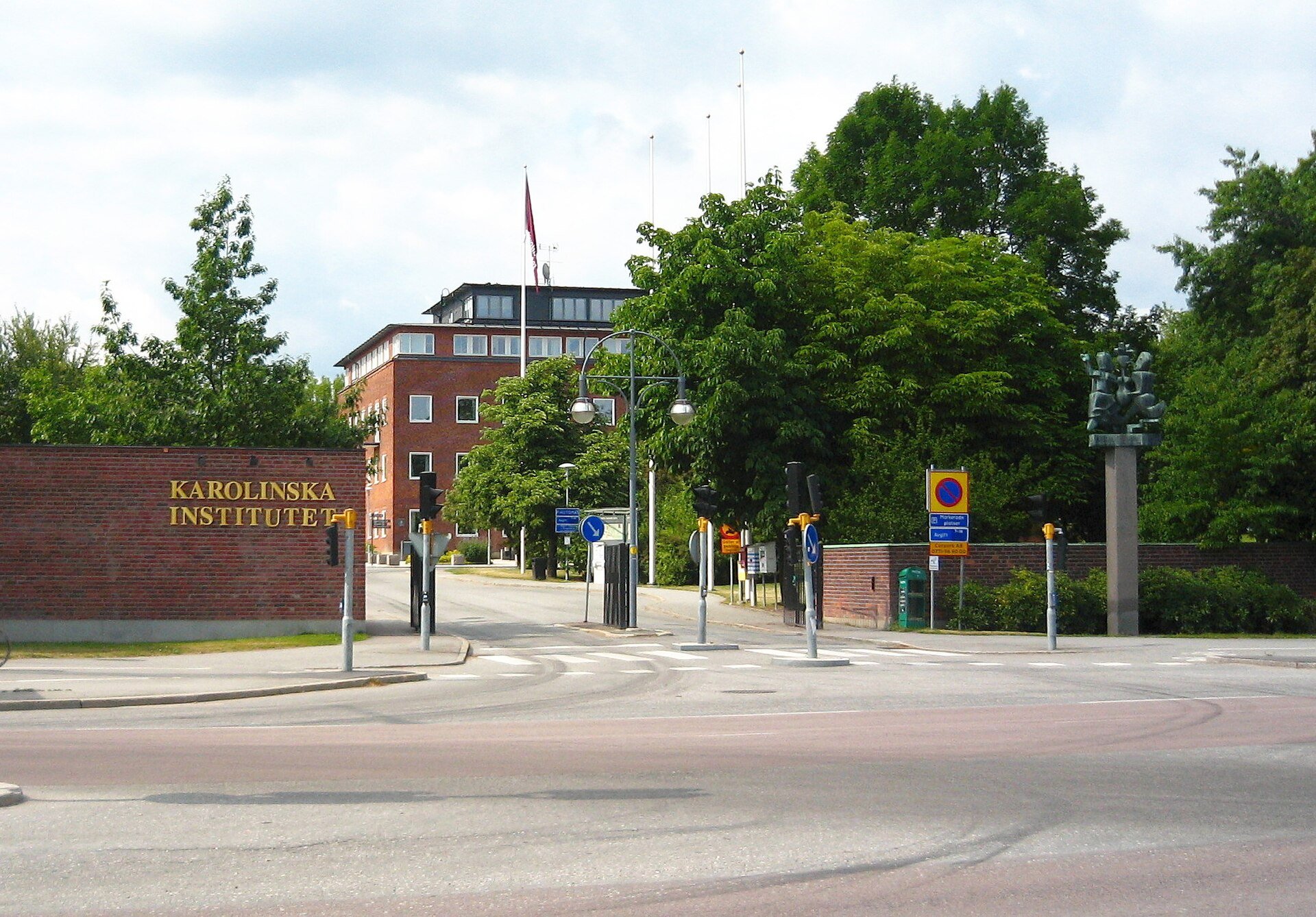 Photo: Oscar Franzén / Public domain via Wikimedia Commons Karolinska Institutet