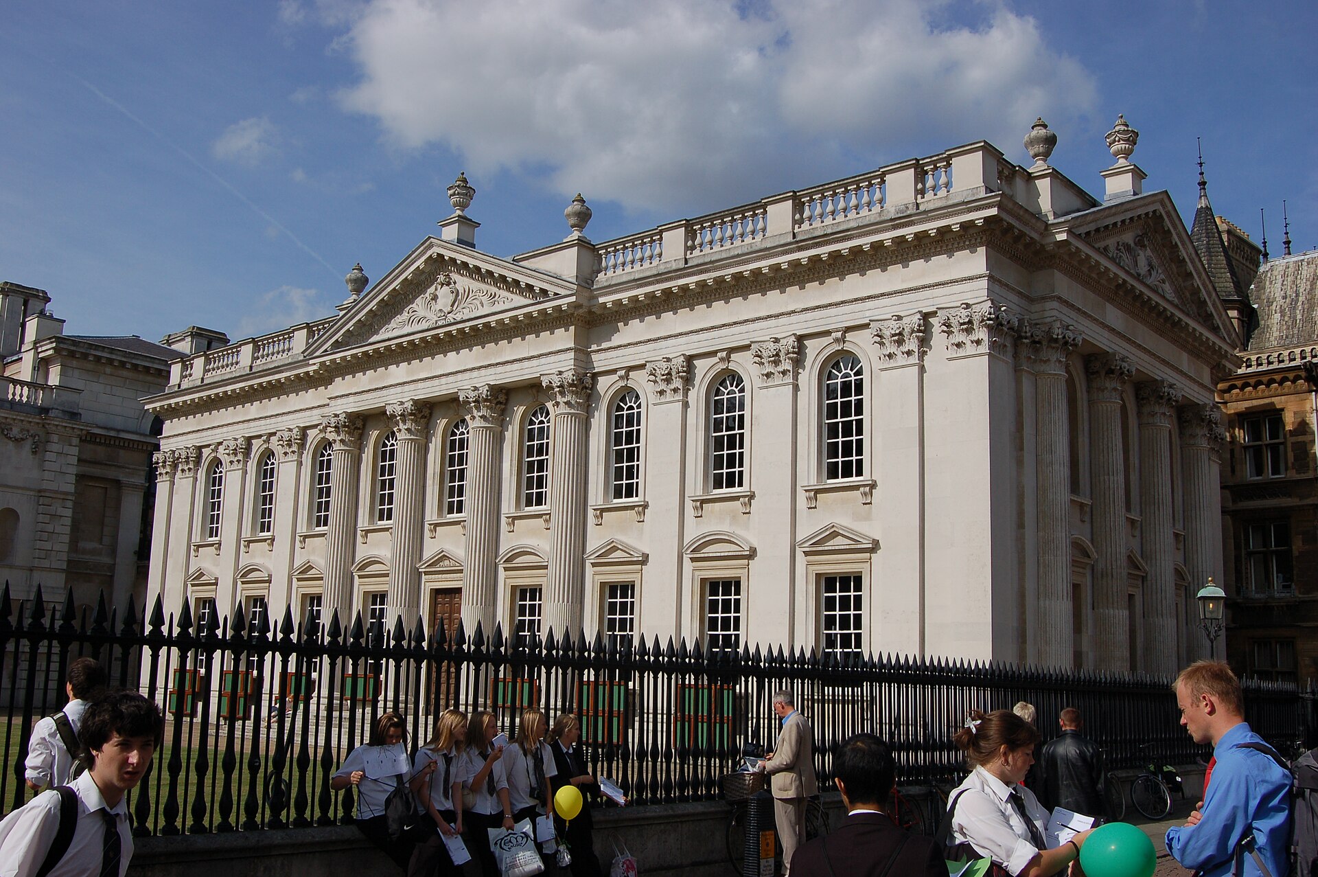 Photo: Ben Mills / Public domain via Wikimedia Commons University of Cambridge